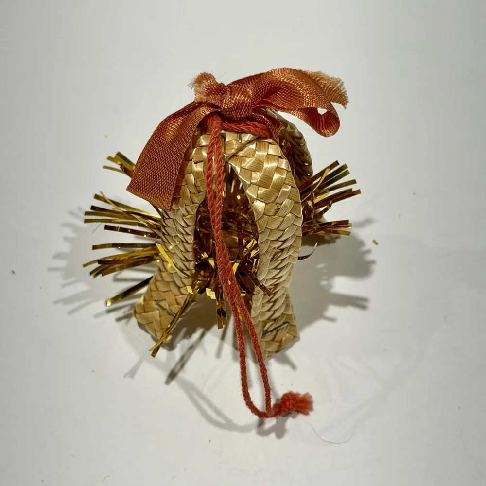 Vintage Woven Straw Bell Ornament Rustic Boho Farmhouse Kitschy Holiday Décor